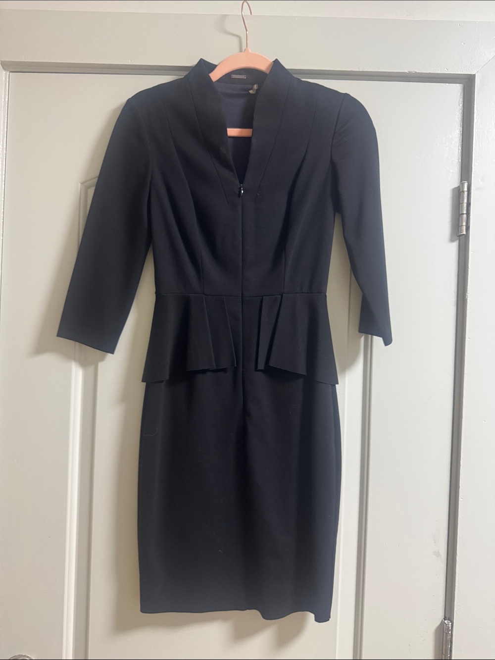 Elie Tahari black suit dress size 0!